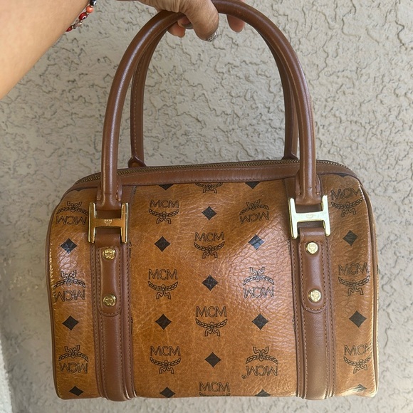 {VGUC} MCM monogram hand bag - Picture 2 of 15